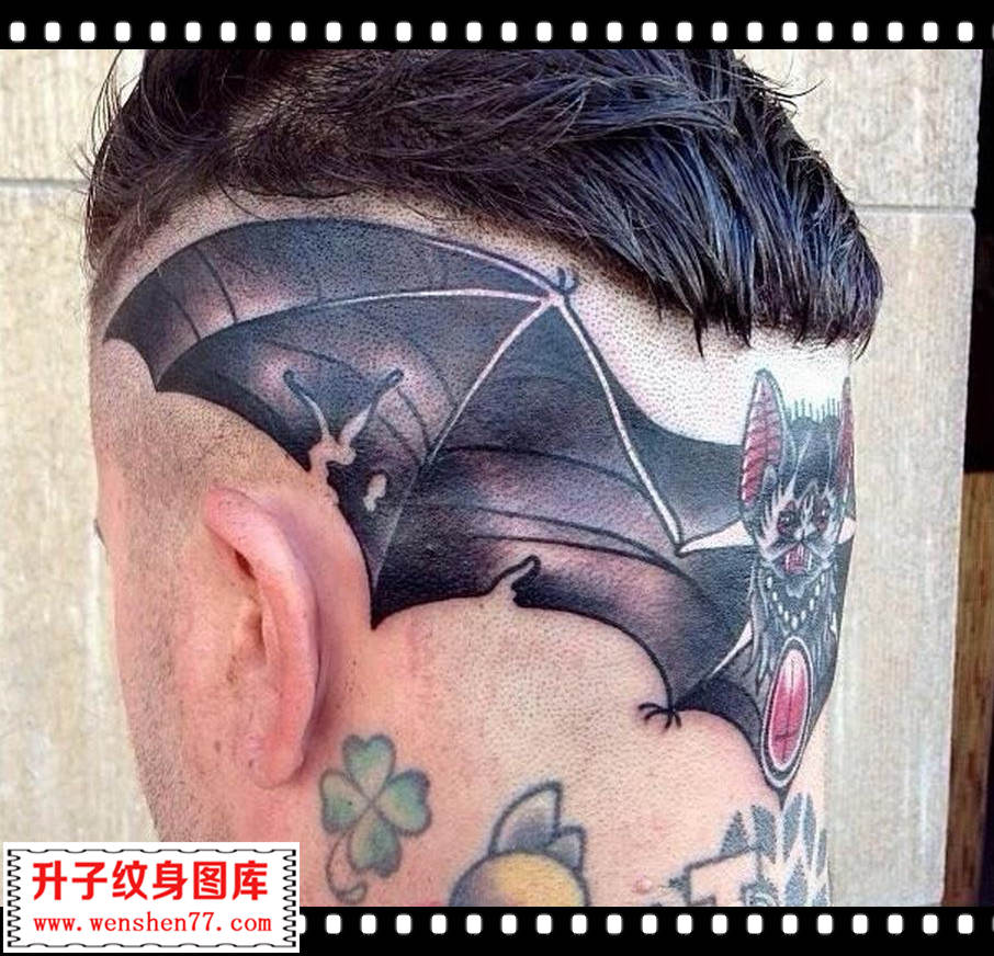 头部蝙蝠纹身图案
