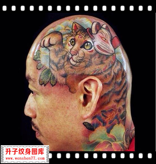 个性时尚的头部猫纹身