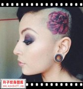<b><font color='#FF0000'>美女头部纹身 玫瑰花纹身图案</font></b>