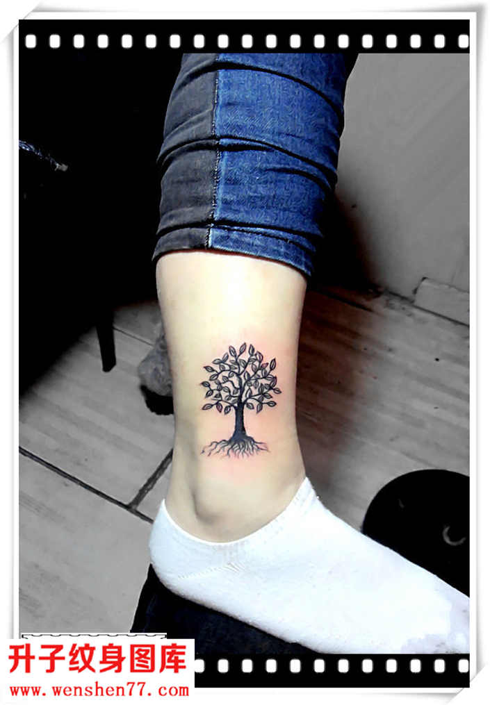 脚踝小树纹身图案
