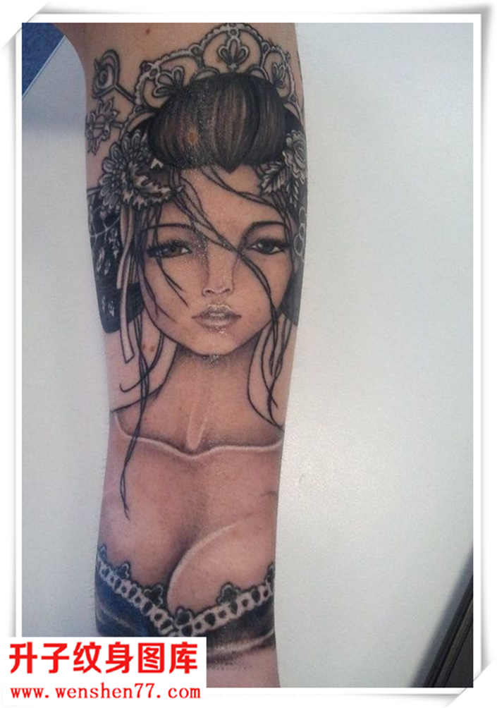 手臂艺妓纹身图案