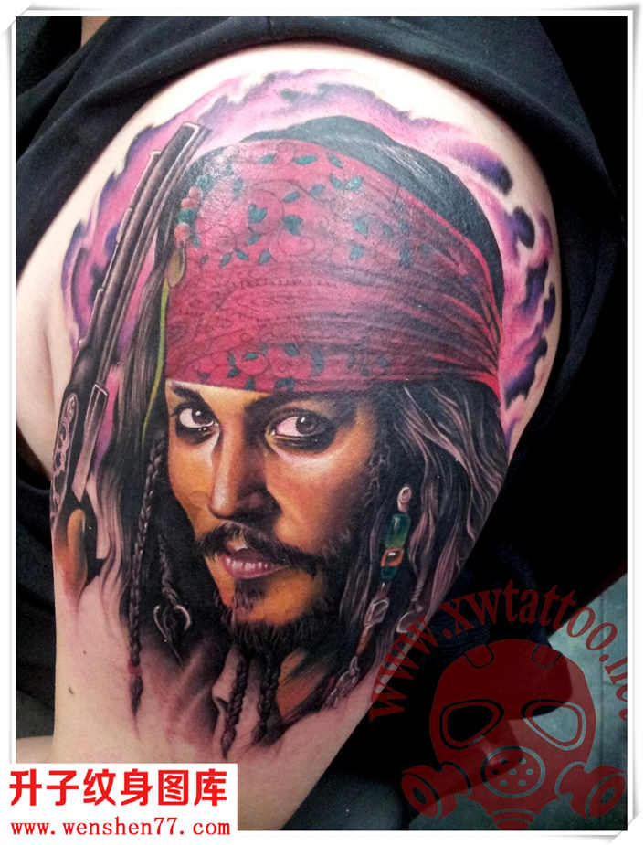 手臂加勒比海盗船长纹身图案