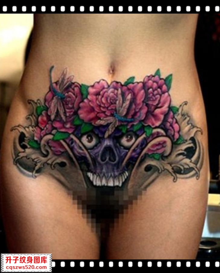 腹部骷髅头玫瑰花纹身图案