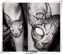 <b>小臂点刺猫头纹身图案</b>