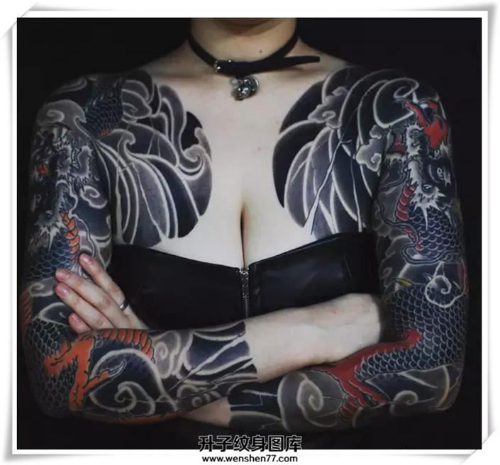 美女传统大花臂纹身图案