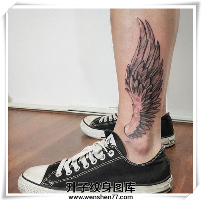 小腿翅膀纹身图案