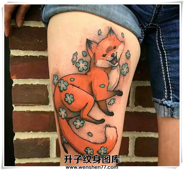 大腿狐狸纹身图案