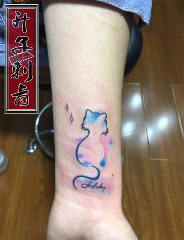 手腕纹身遮盖疤痕纹身小猫纹身