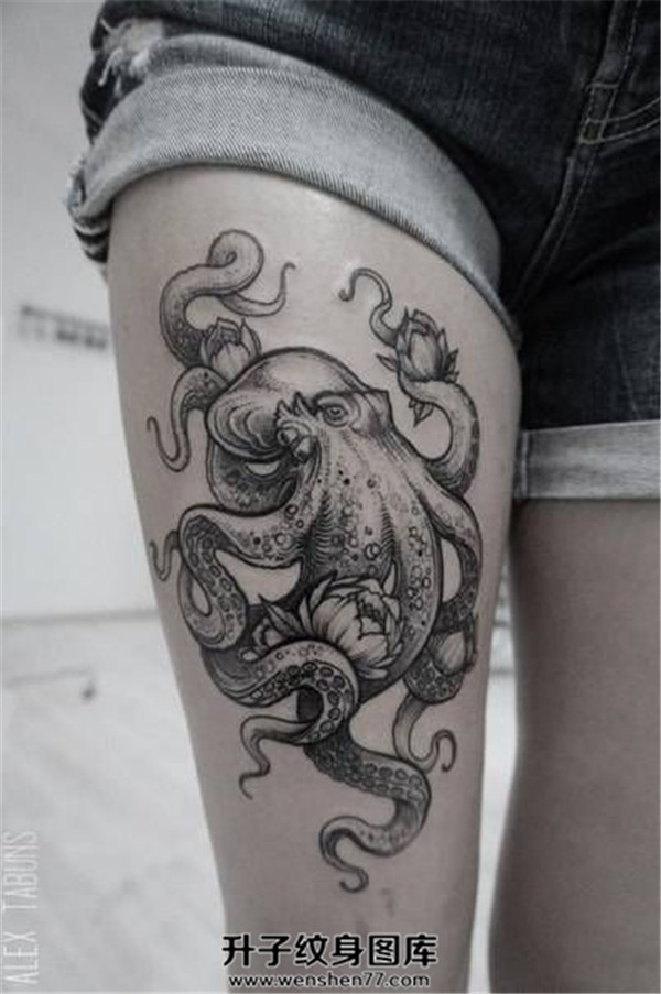 大腿章鱼纹身图案