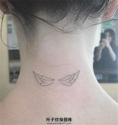 <b>脖子后面翅膀纹身 脖子小清新纹身价格</b>
