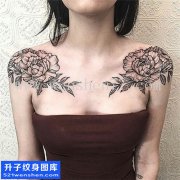 <b>重庆写实纹身哪里好 肩膀玫瑰纹身图案</b>