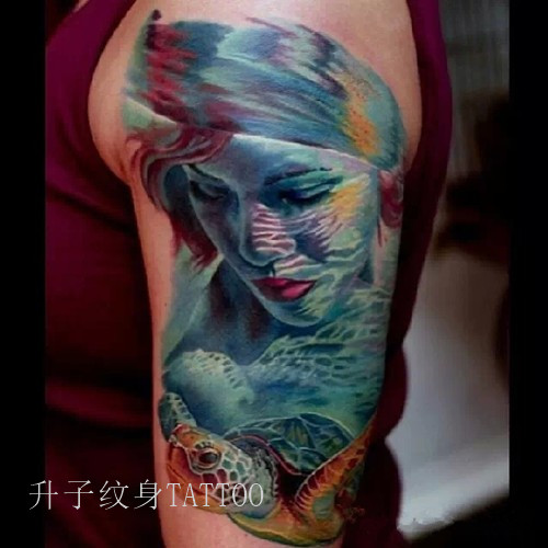 手臂彩色美女纹身 重庆专业写实纹身