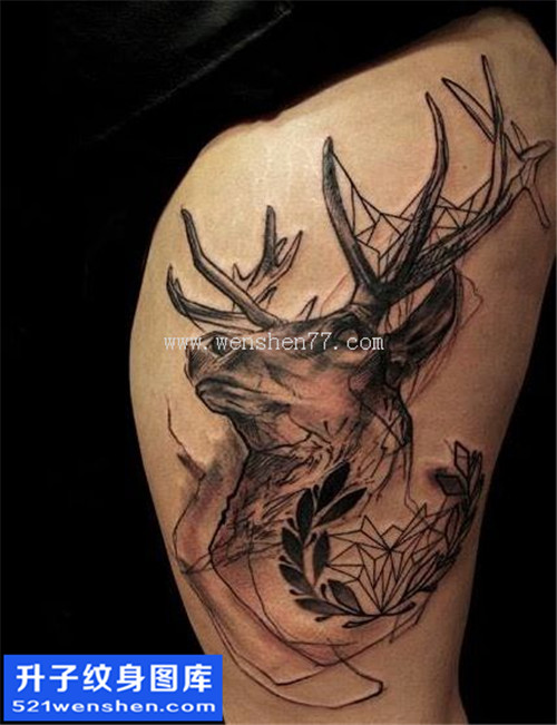 大腿鹿头纹身图案