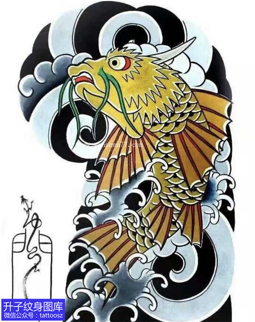 彩色老传统半甲犀利鱼纹身图案