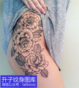 <b>性感大腿外侧玫瑰花纹身图案</b>
