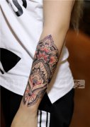 <b>手臂纹身梵花纹身图案-美女来自内蒙古</b>