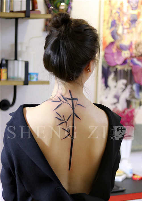 后背遮盖旧纹身 竹子纹身图案