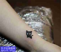 <b>手腕小清新图腾小猫纹身图案-精品</b>