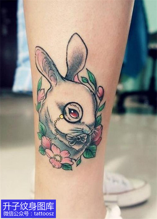 小腿外侧可爱兔子纹身图案