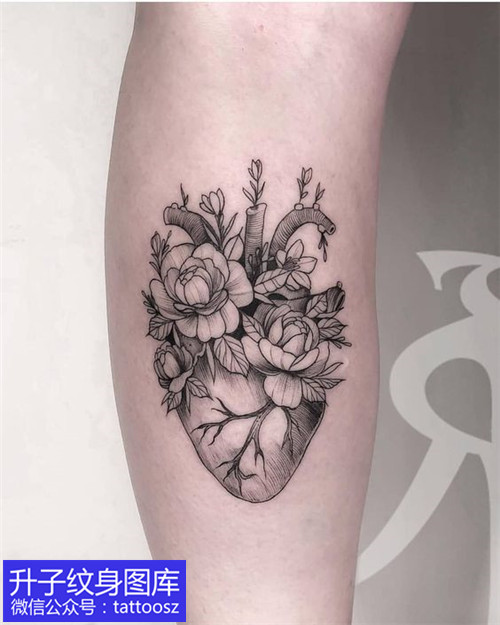 腿上心脏玫瑰花纹身图案
