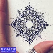 <b>重庆专业纹身店推荐的菱形梵花纹身手稿图案</b>