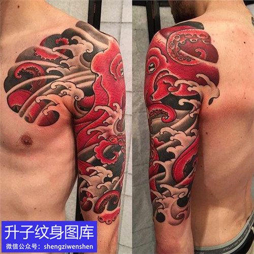 男性老传统半甲彩色章鱼纹身图案