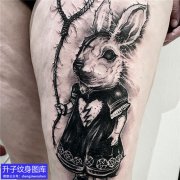 <b>大腿暗黑兔子纹身图案</b>