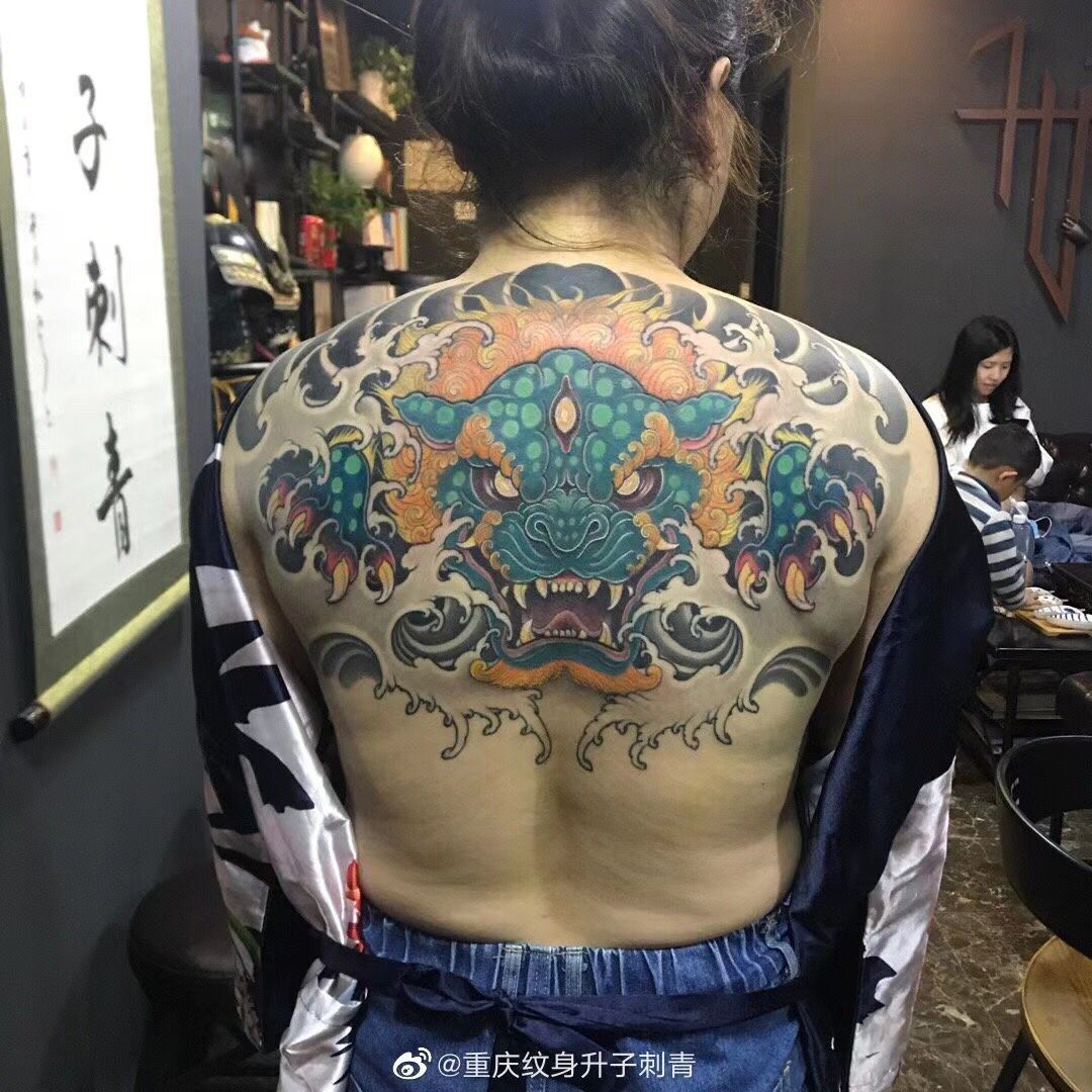 新传统半背遮盖旧纹身唐狮纹身 重庆纹身工作室本店作品