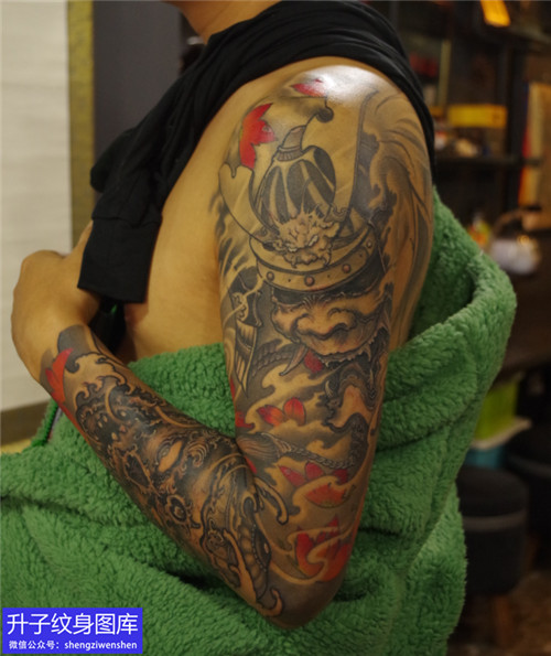 传统武士嘎巴拉花臂纹身图案
